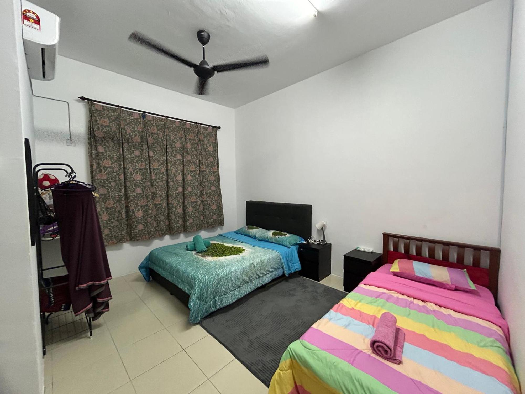 D'Zara Homestay سيبانغ المظهر الخارجي الصورة